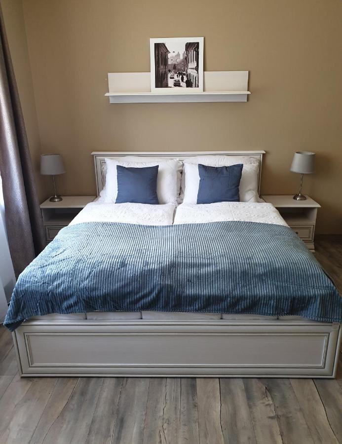 Royal Apartman Eger Extérieur photo