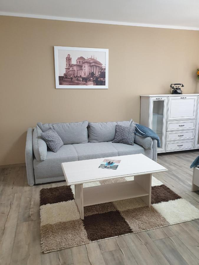 Royal Apartman Eger Extérieur photo