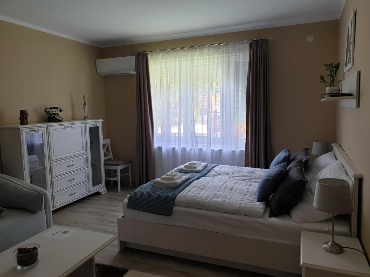 Royal Apartman Eger Extérieur photo